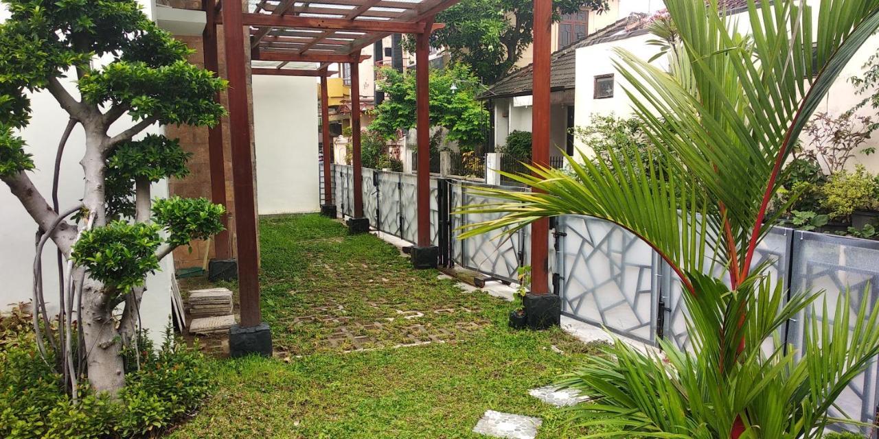 Omah Inap D24 Syariah Near Universitas Aisyiah Yogyakarta Mitra Reddoorz Sleman  Ngoại thất bức ảnh
